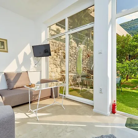 Apartmán Ahava Buza